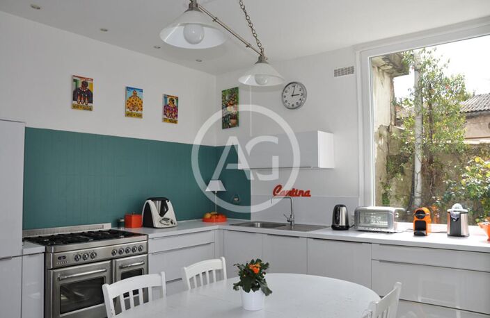 Maison  9 pièce(s) 336 m2 — photo 4