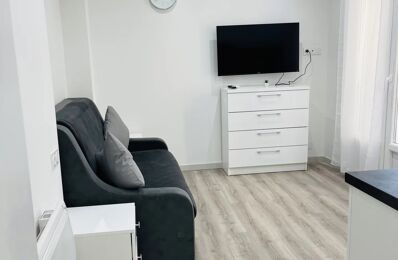 location appartement 1 300 € CC /mois à proximité de Cagnes-sur-Mer (06800)