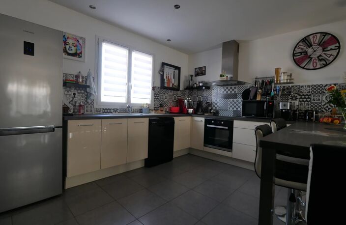 Plain-pied, 3 chambres et jardin — photo 3