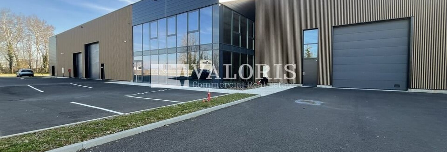 Commerce  3198 m² à louer à Ambérieux (69480)