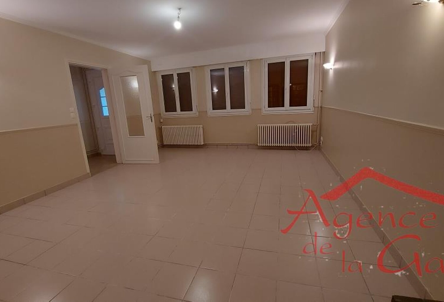 Vente maison 6 pièces 127 m² Sézanne (51120) — photo 1