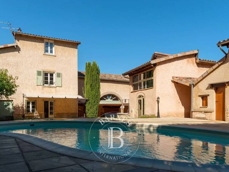 Genay - Maison familiale - Terrain 840 m² - Piscine - 4/5 Chambres — photo 1