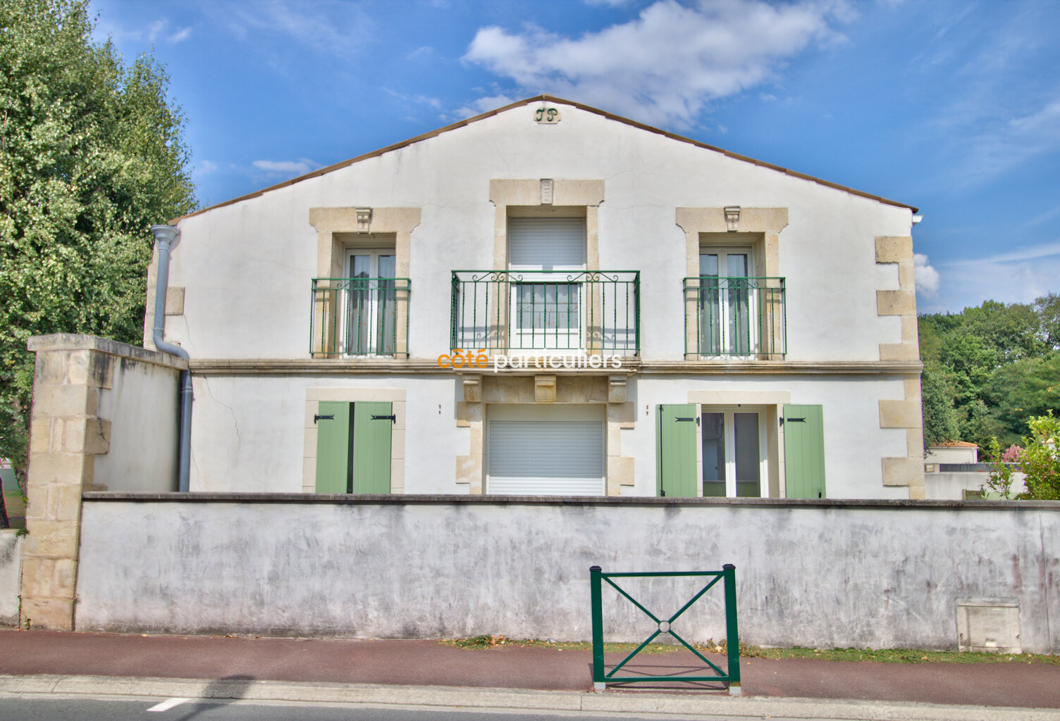 Maison de centre-ville — photo 1