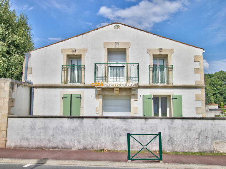 Maison de centre-ville — photo 1