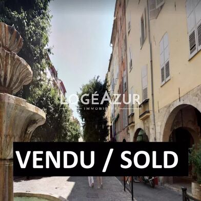 Commerce  176000 €