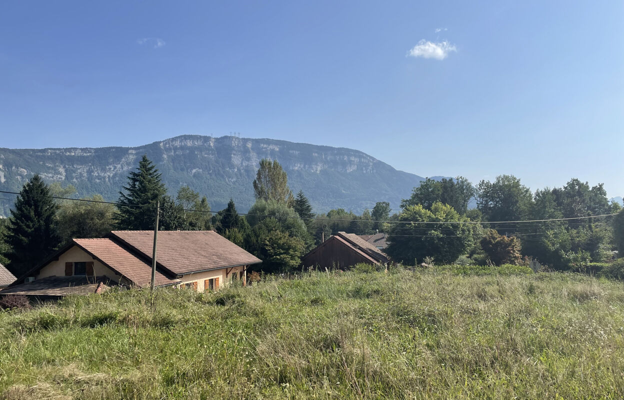 terrain  pièces 650 m2 à vendre à Saint-Alban-de-Montbel (73610)