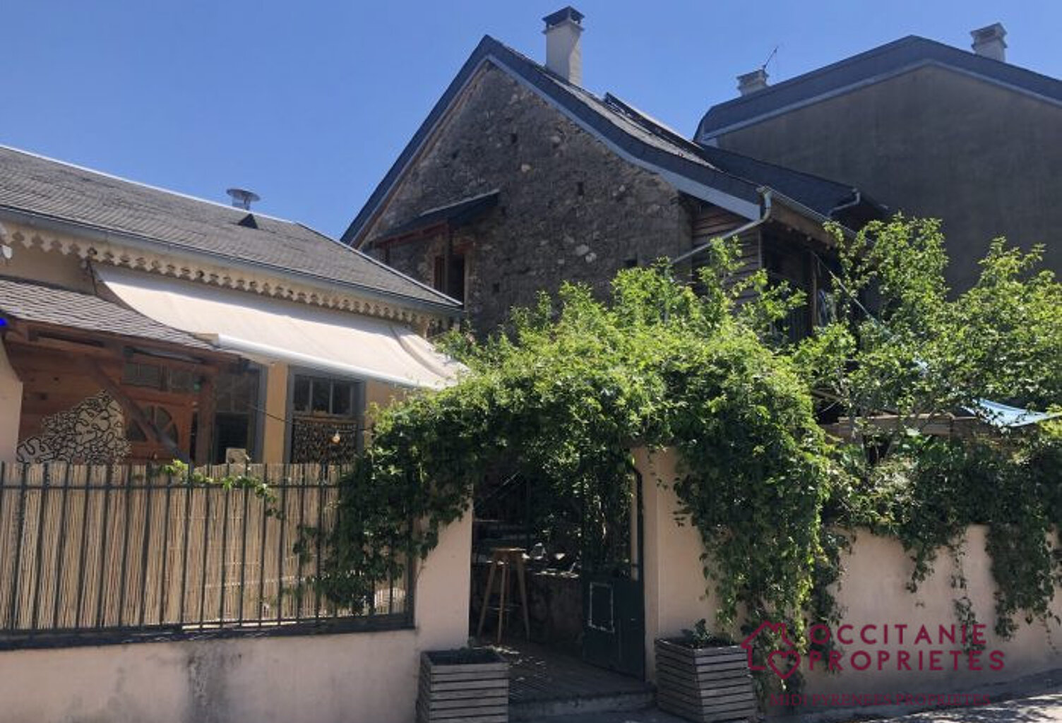Maison de village et commerce — photo 1