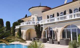 Maison  300 m² à vendre à Mandelieu-la-Napoule (06210)