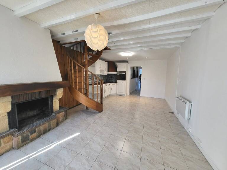 maison  rénovée Wignehies — photo 1
