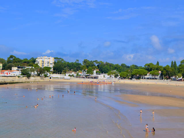 ST PALAIS SUR MER PLAGE DE NAUZAN VILLA AVEC TERRASSE 1er LIGNE CORNICHE — photo du bien