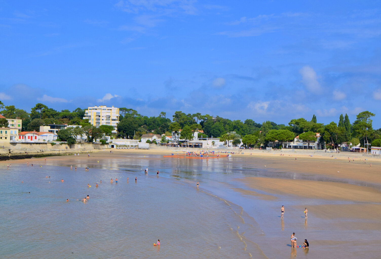 ST PALAIS SUR MER PLAGE DE NAUZAN VILLA AVEC TERRASSE 1er LI — photo 1