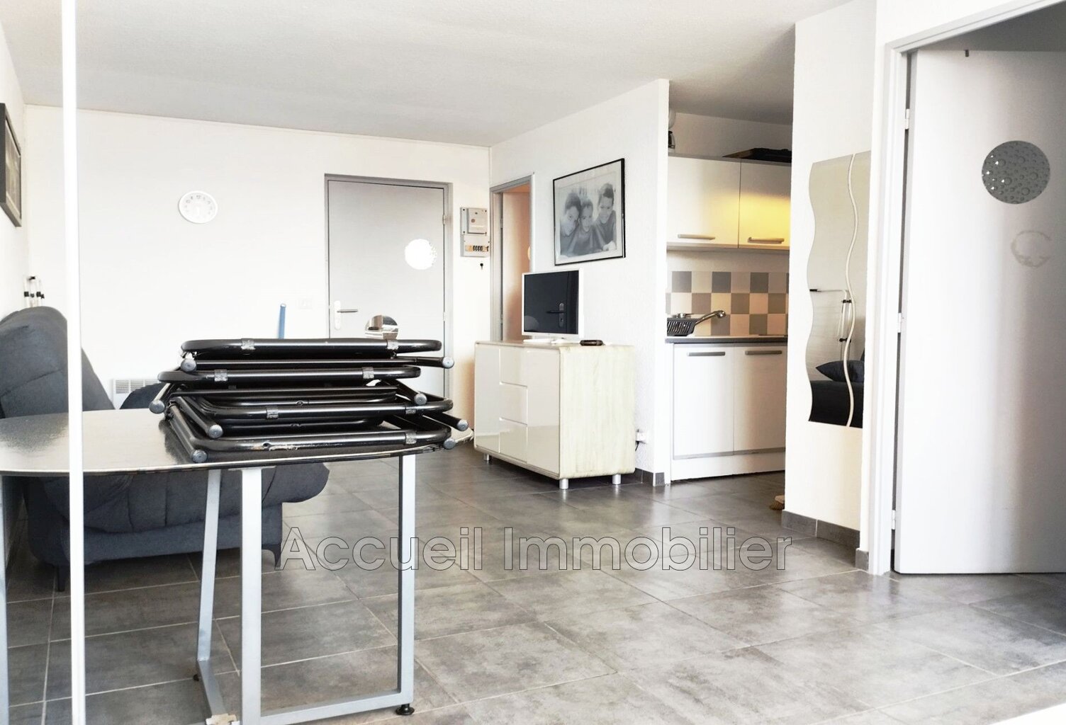 P2 au 1er étage en excellent état, vendu meublé, avec loggia r — photo 1