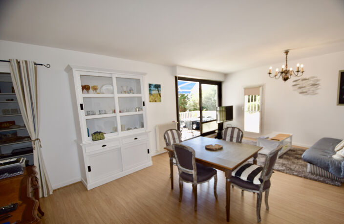 ROYAN PONTAILLAC APPARTEMENT 2 PIÈCES DE 52 M2  AVEC TERRASSE PARKING ET CAVE — photo 3