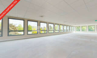 Bureau  204 m² à louer à Dardilly (69570)