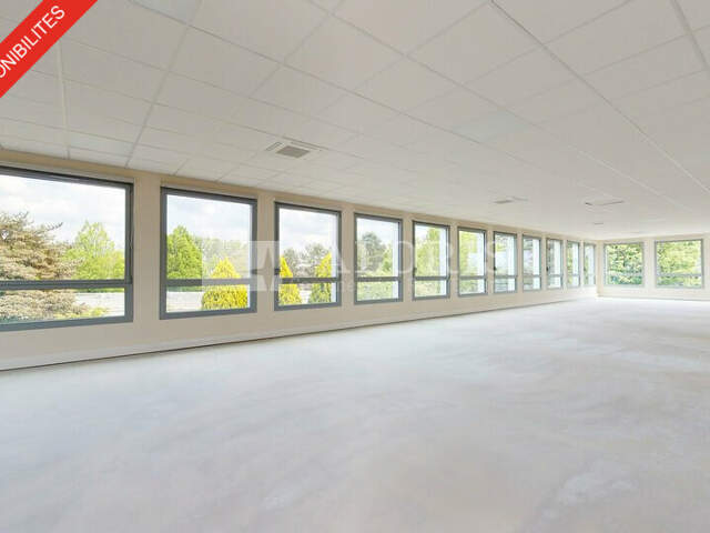 BUREAUX à LOUER — photo du bien