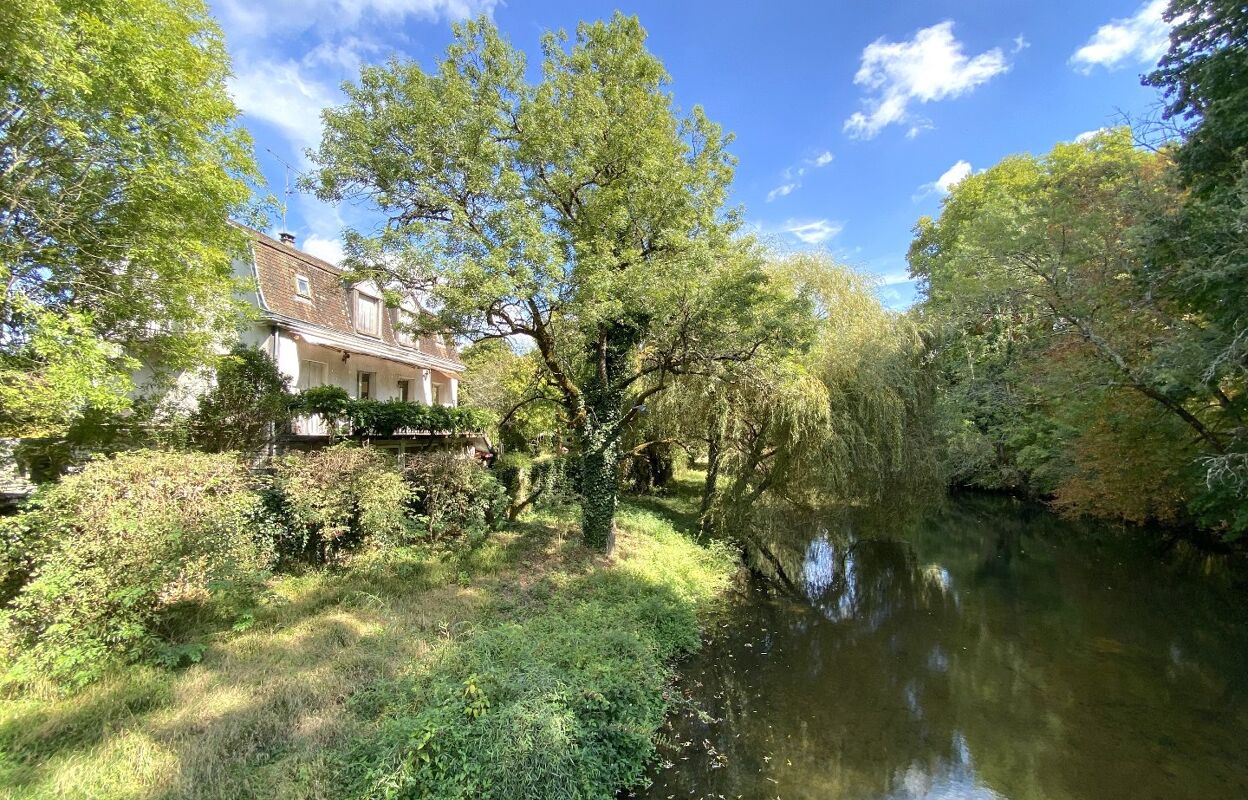 maison 8 pièces 170 m2 à vendre à Brantôme (24310)