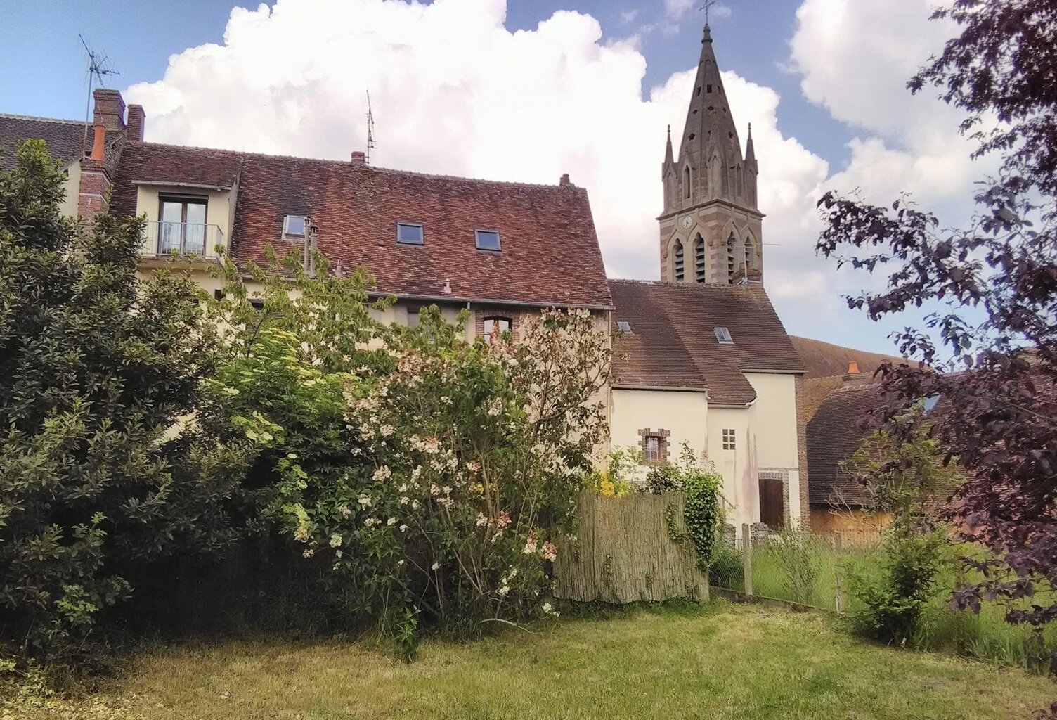 Maison de village à Saint-Victor de Buthon — photo 1