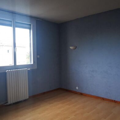 Appartement 4 pièces 140000 €
