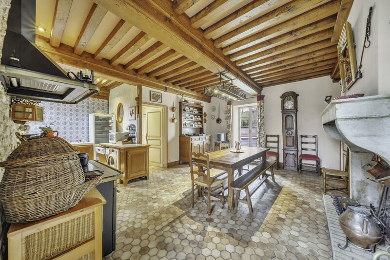 Villa / Maison  T8 à vendre Mercurey 71640