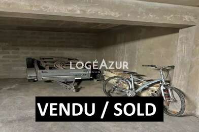 Garage  22000 €