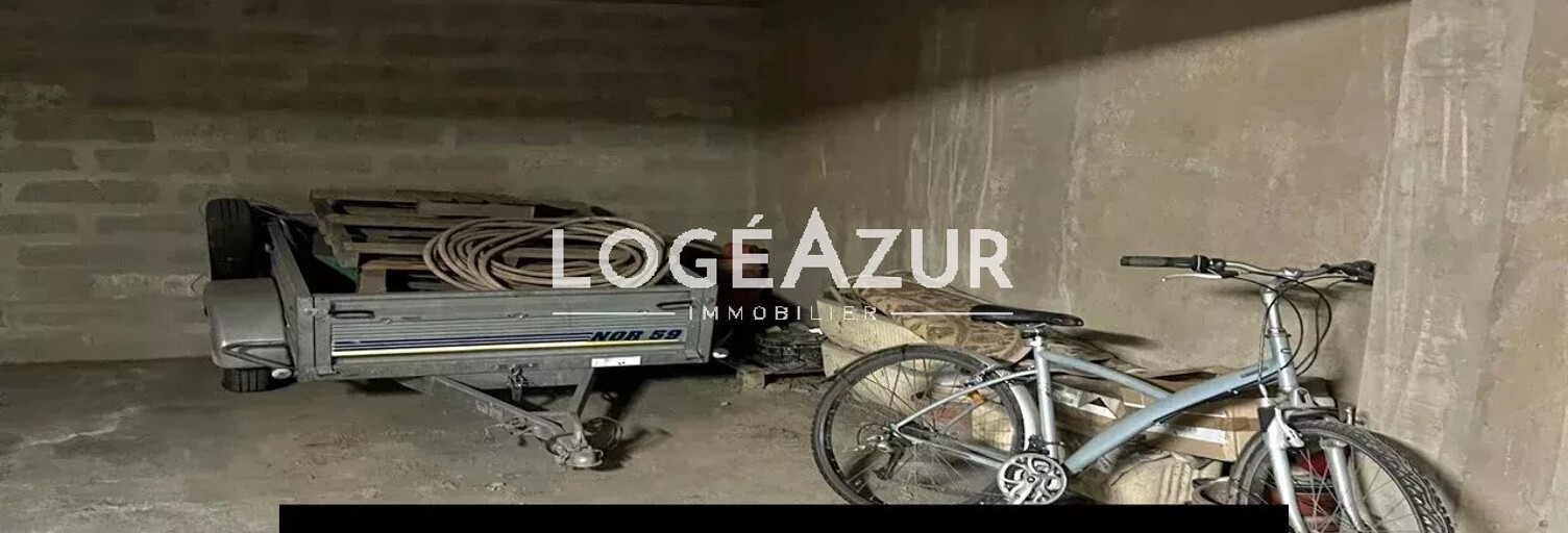 Garage  9 m² à vendre à Vallauris (06220)