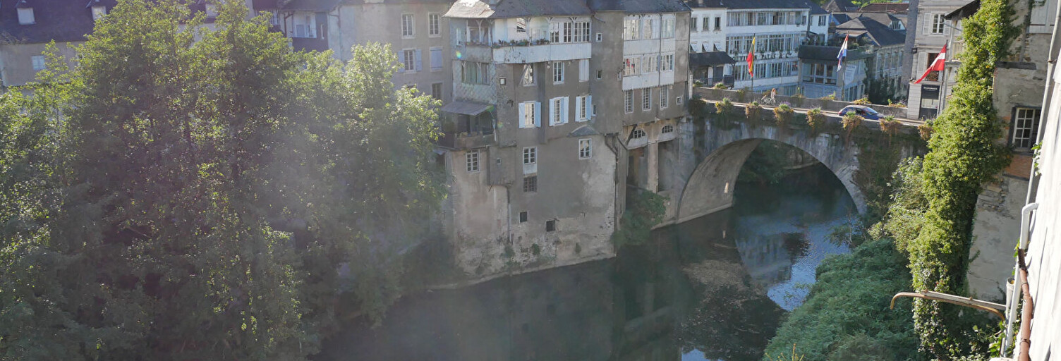 Immeuble  480 m² à vendre à Oloron-Sainte-Marie (64400)