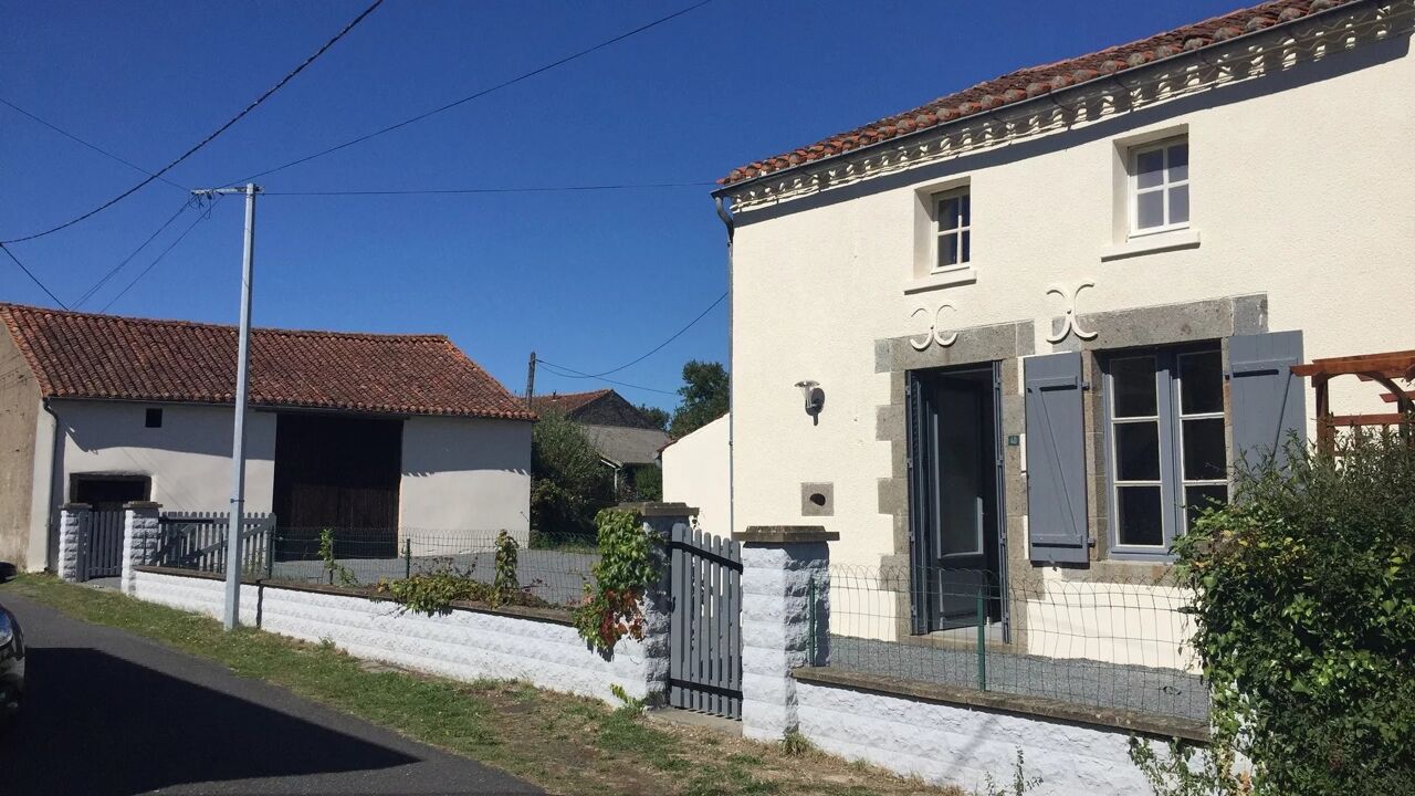 maison 10 pièces 110 m2 à Bussière-Poitevine (87320)