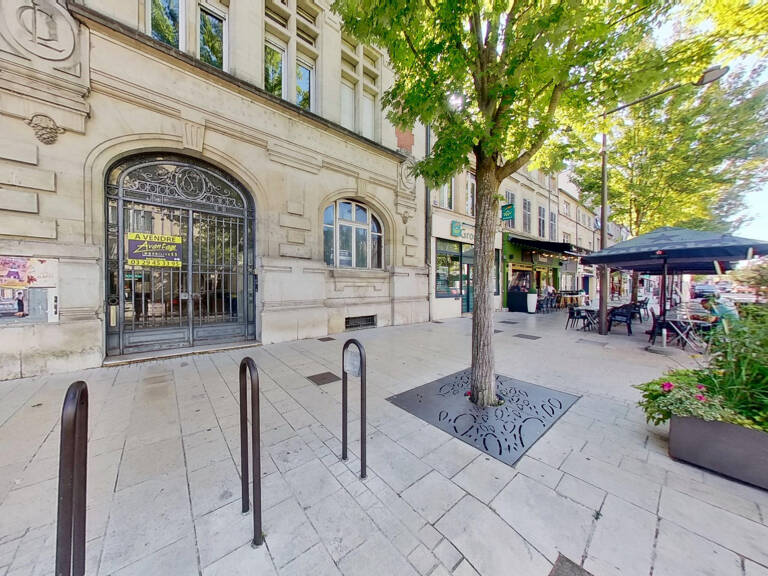 LOCAL PROFESSIONNEL ET COMMERCIAL  'FAIRE OFFRE !!!' — photo 1