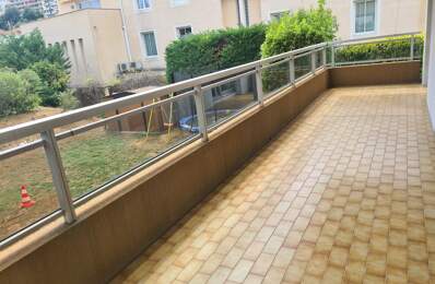 ST LAURENT DU VAR (06) - 2 PIECES 49M² TERRASSE 19m² GARAGE CAVE — photo du bien