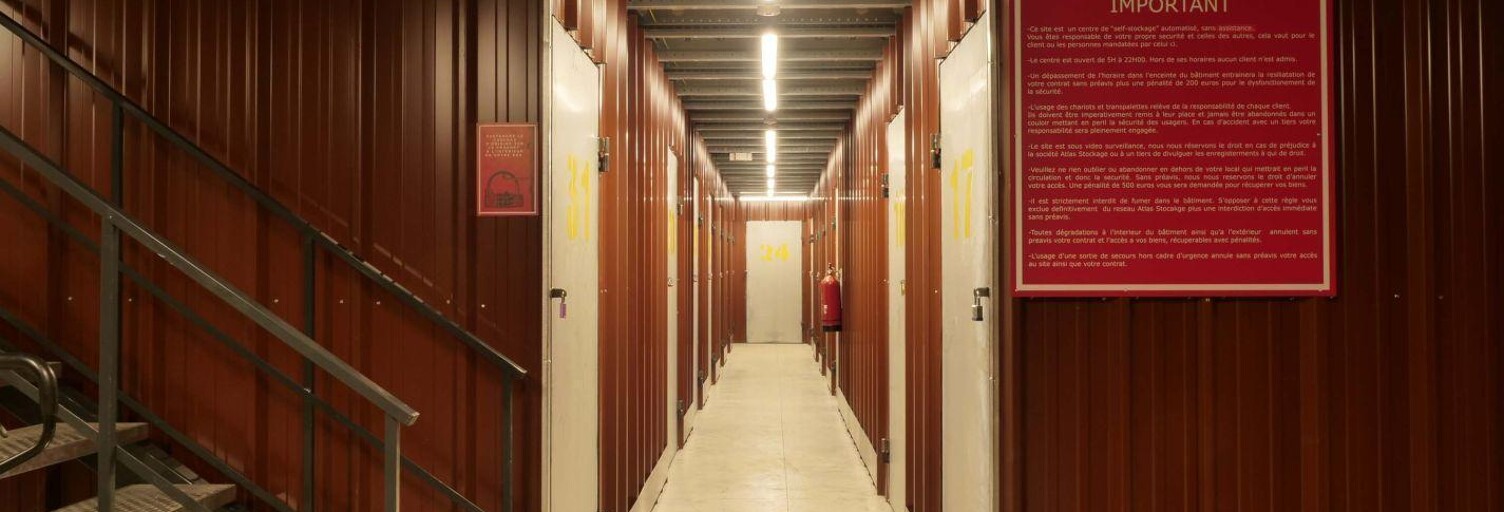 Garage  8 m² à louer à Peyrolles-en-Provence (13860)