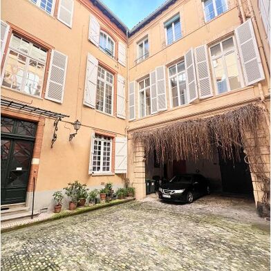 Appartement 7 pièces 148 m²