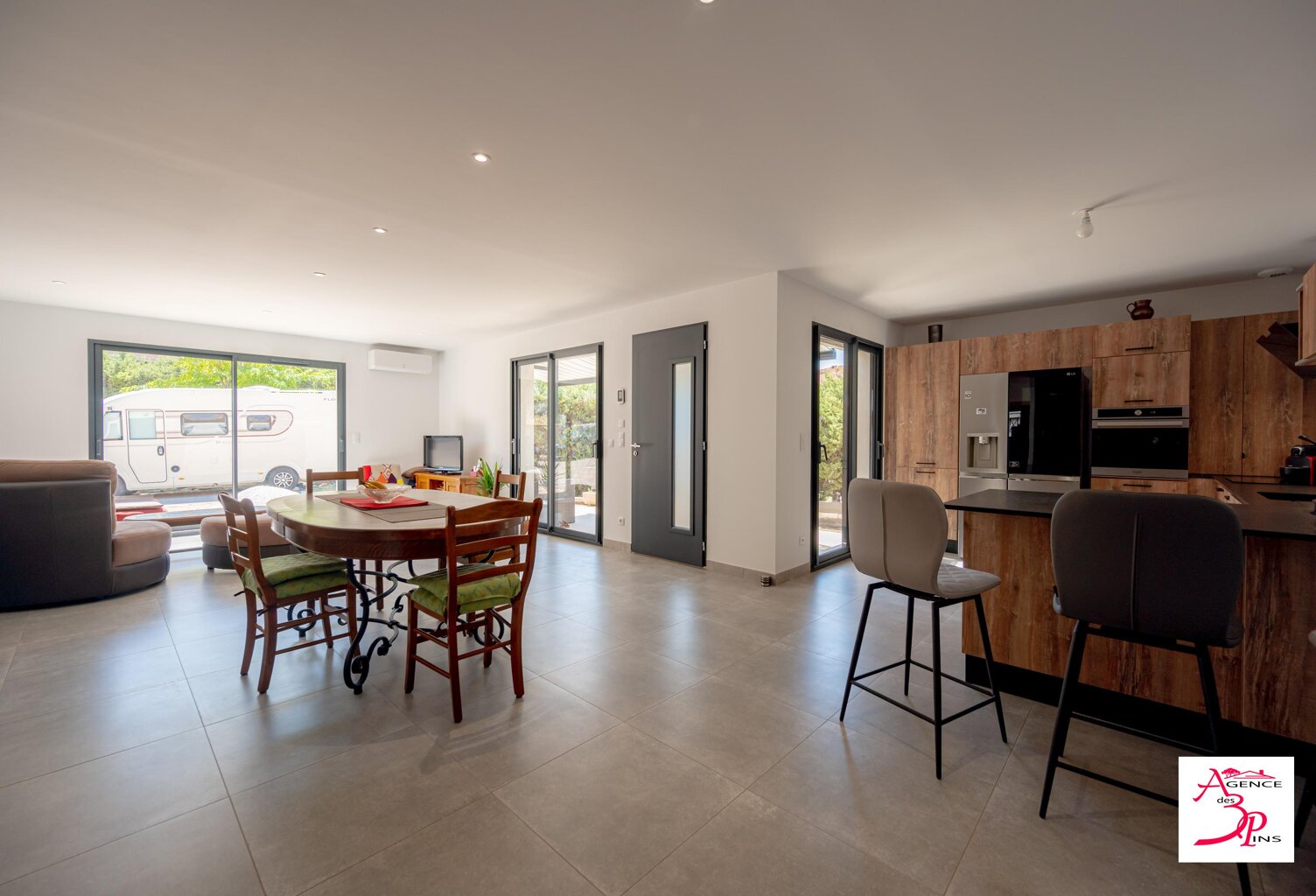 Vente maison 4 pièces  Pierrefeu-du-Var (83390) — photo 1