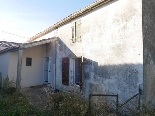 Maison à rénover à 10 Min De Marans — photo du bien