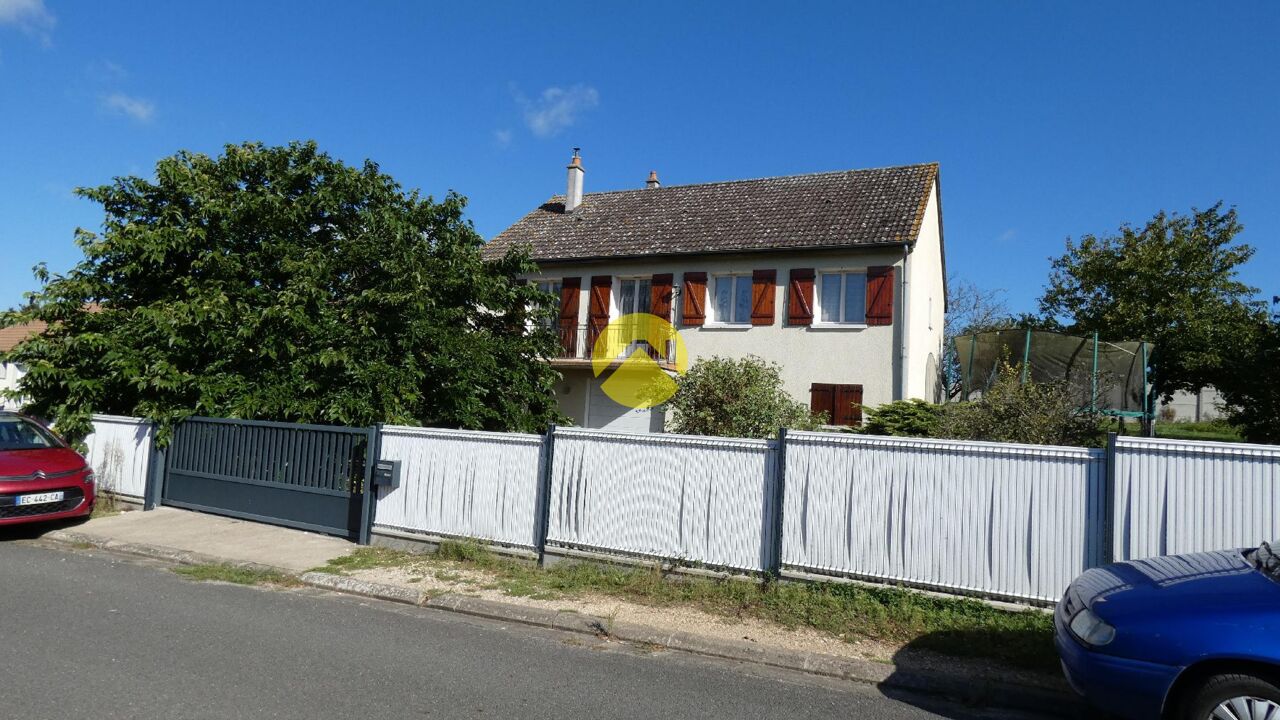 maison 4 pièces 90 m2 à vendre à Barlieu (18260)