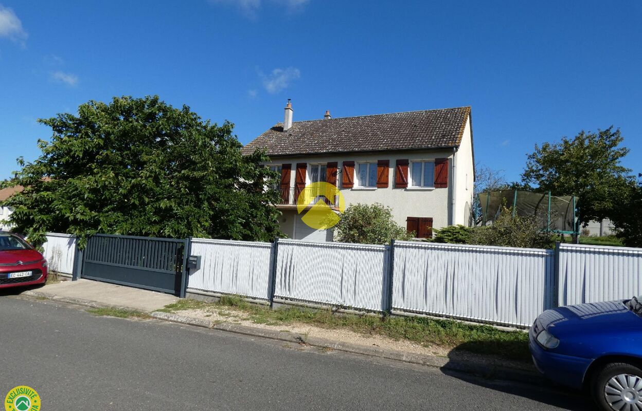 maison 4 pièces 90 m2 à vendre à Barlieu (18260)