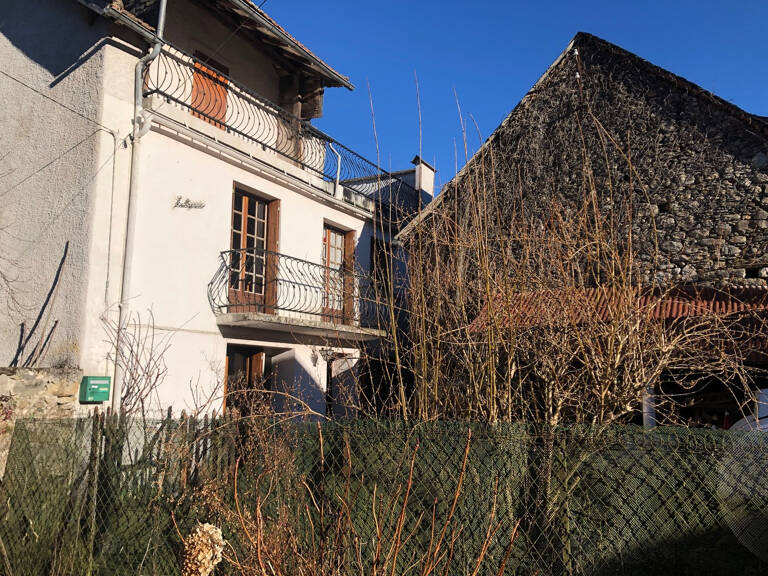 Belle maison de village avec petit jardin — photo 1
