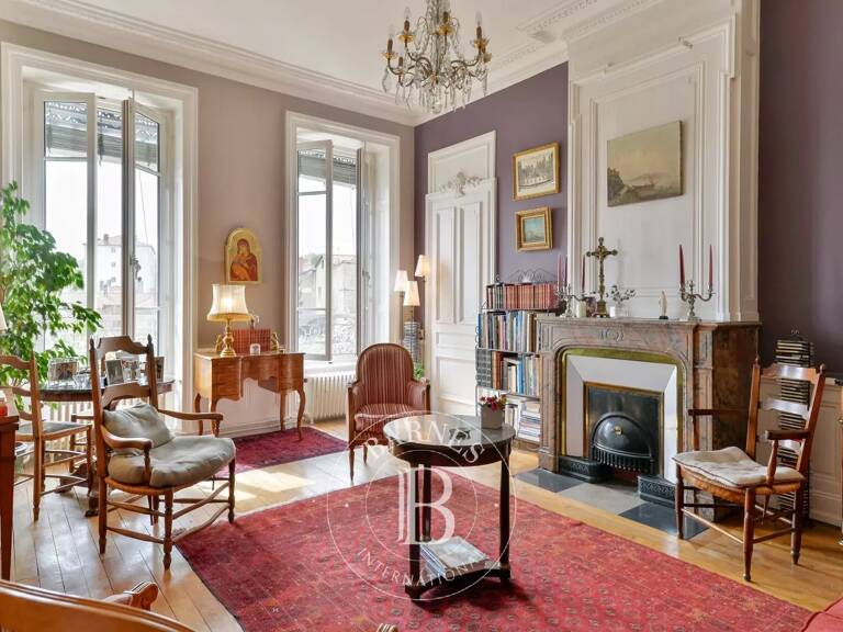 Lyon 5 - Saint Just - Appartement de 128,87 m² - Cave - Grenier - 3 chambres — photo 1