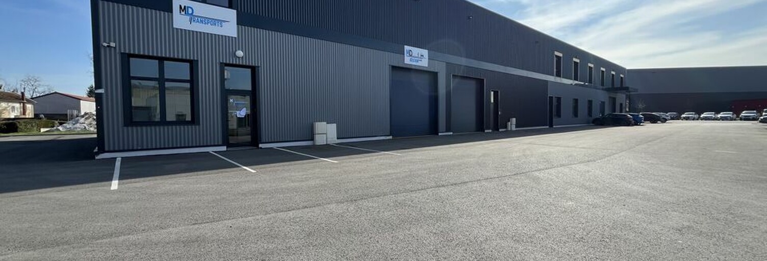 Commerce  2843 m² à louer à Neuville-sur-Saône (69250)