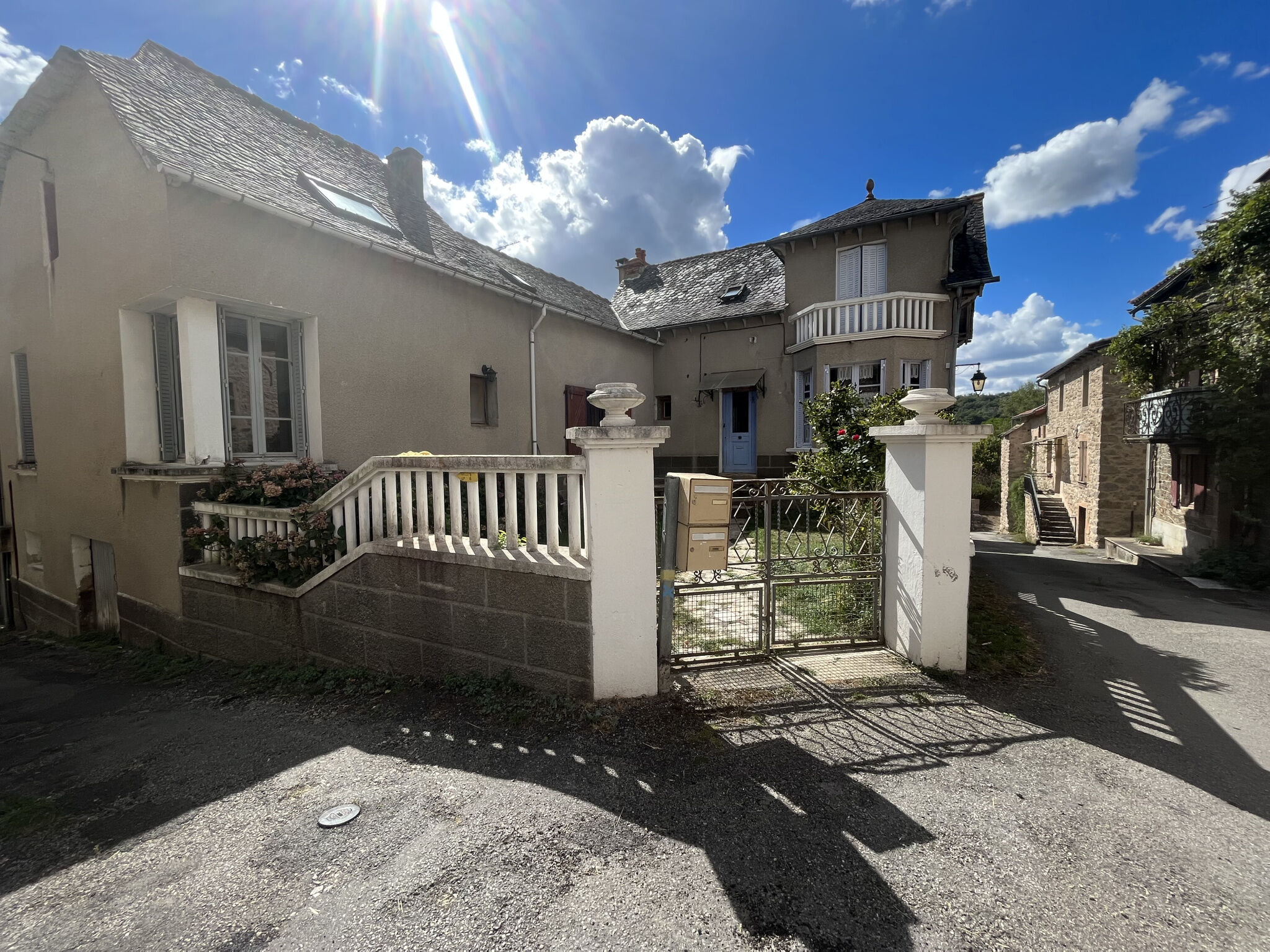 Vente Maison de village 190 m² à La Bastide l Eveque 159 500 €