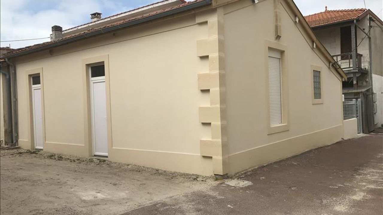 immeuble  pièces  m2 à vendre à Soulac-sur-Mer (33780)