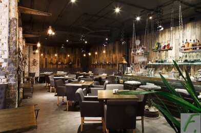 Commerce  378000 €