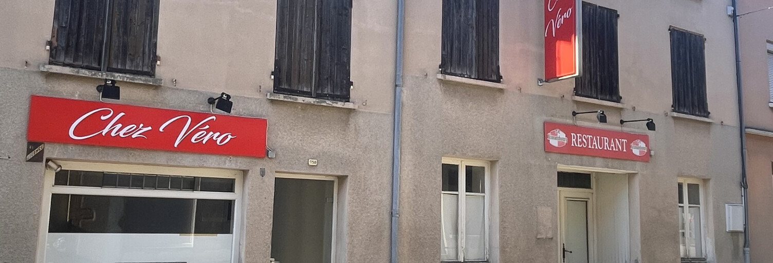 Immeuble  300 m² à vendre à Saint-Just-la-Pendue (42540)