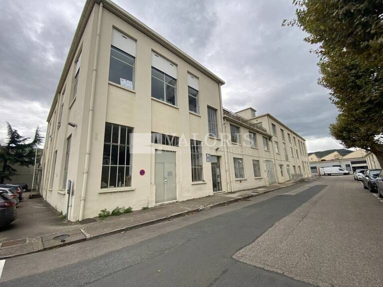 BUREAUX à LOUER — photo 1