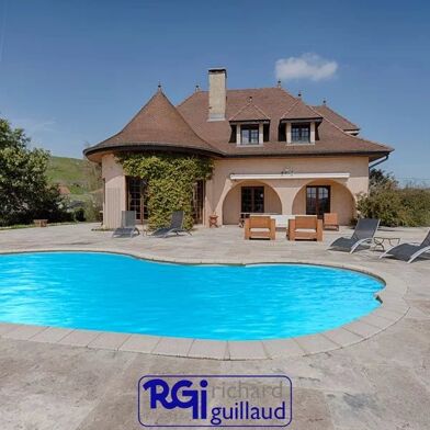 Maison 5 pièces 495000 €