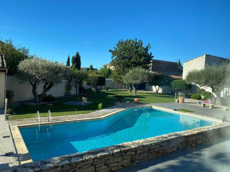 Villa — photo 1