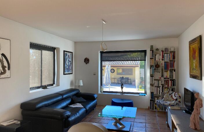 Villa — photo 5
