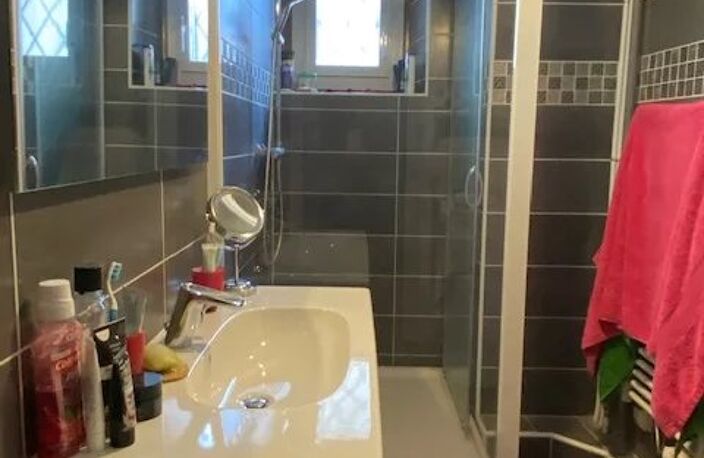 SCIONZIER Appartement dans maison — photo 4