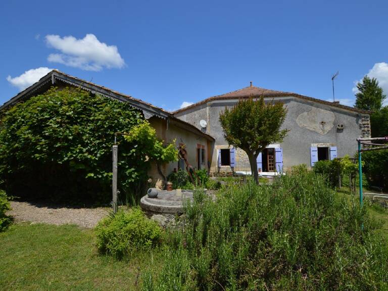 Grande maison en pierre — photo 1