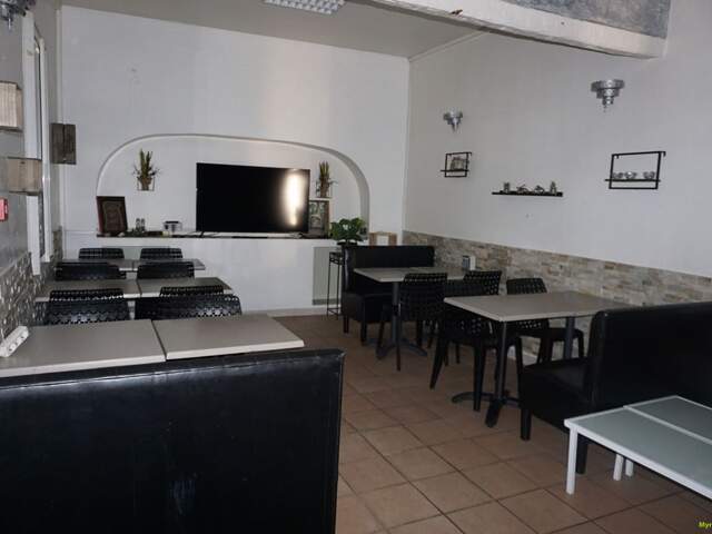 Immeuble - 115m ² — photo du bien