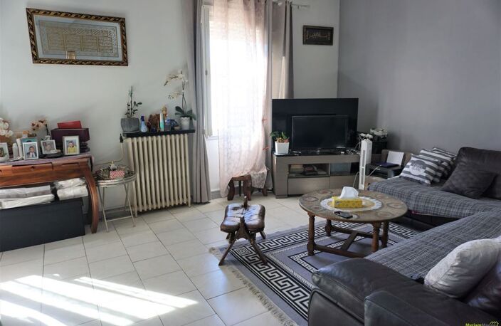 Immeuble - 115m ² — photo 2